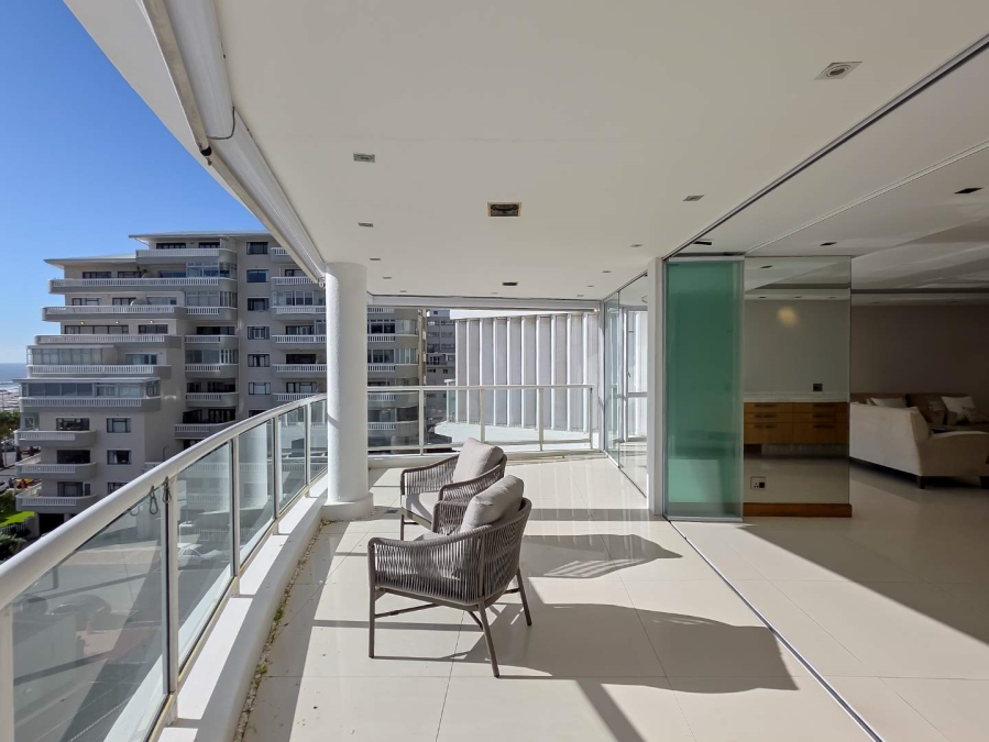 2 Bedroom Property for Sale in Sea Point Western Cape